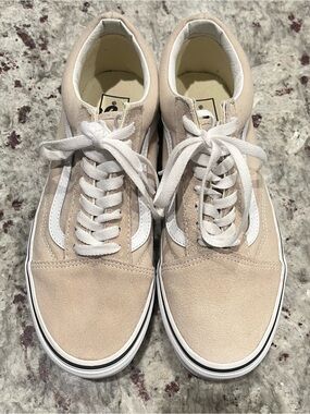 Vans Old Skool Suede Sneakers in Beige and White-Size 8.5 mens